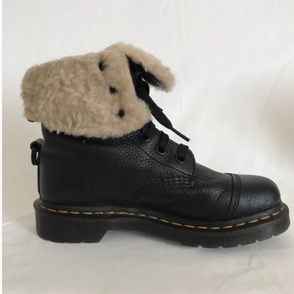 Dr. Martens Shoes - Dr. Martens Women’s Aimilita, size 7 Dr. Martens Shoes - Dr. Martens Women’s Aimilita, size 7